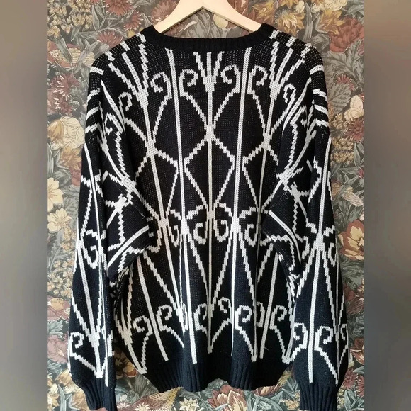 Black and white pattern acrylic grandpa vintage sweater - Picture 3 of 4